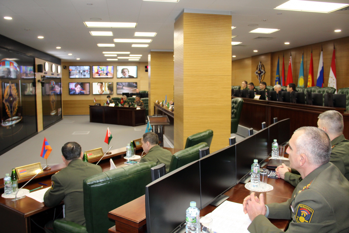 В Объединенном штабе ОДКБ впервые состоялся сбор с представителями органов управления оборонных ведомств государств – членов Организации, уполномоченных на взаимодействие с Центром кризисного реагирования ОДКБ
